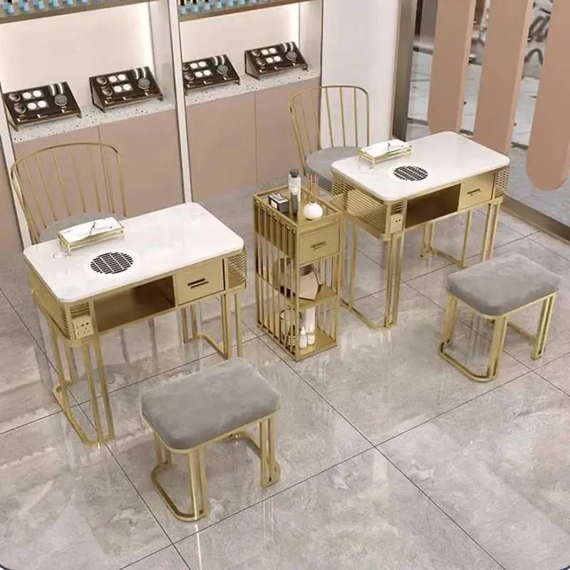 Tech Accessories Designer - Acessórios para Unhas: Mesa de Manicure